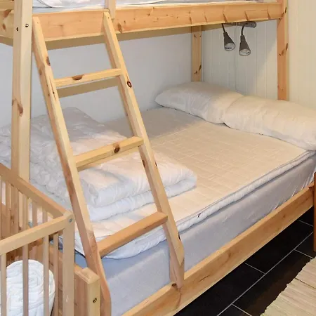 Vakantiehuis Seaside Serenity In Leirvik-by Traum