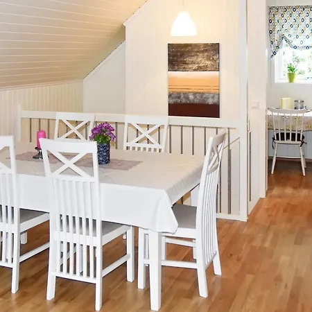 Seaside Serenity In Leirvik-by Traum Vakantiehuis