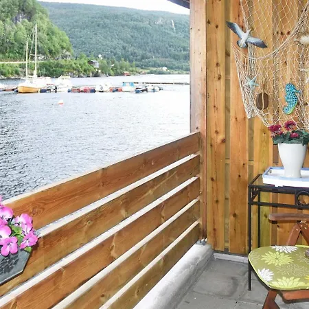 6 Person In Leirvik I Sogn Holiday home *